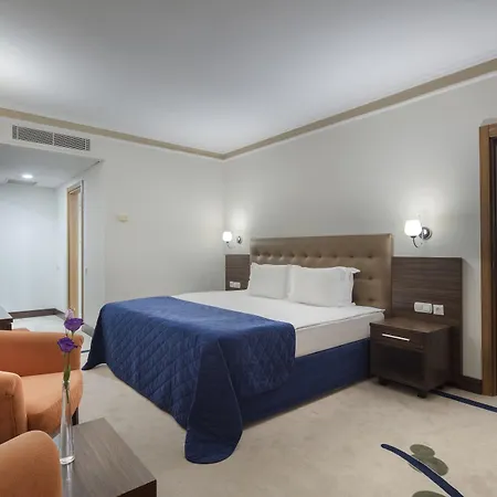 Resort Pine 5*